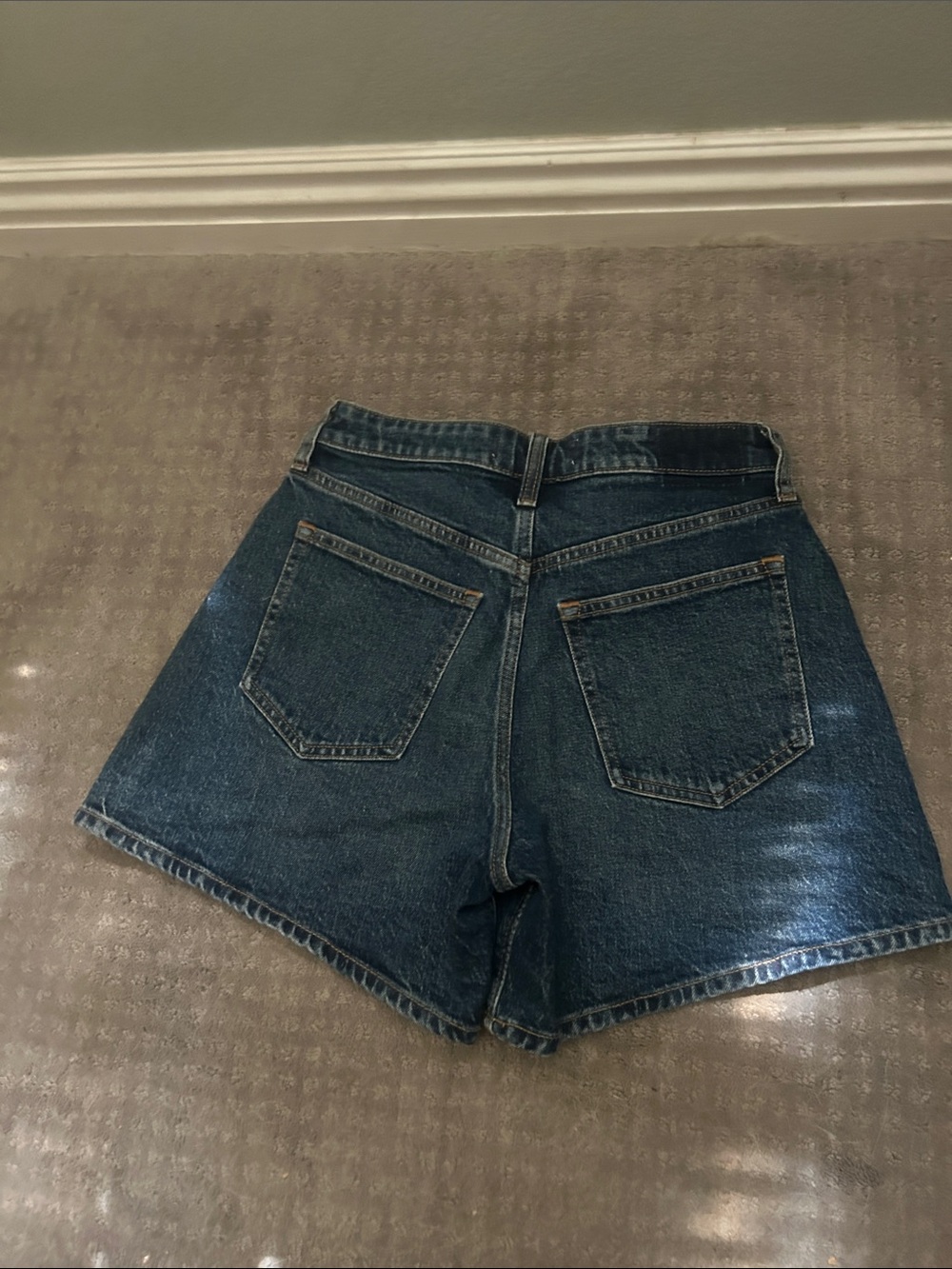 Abercrombie & Fitch Curve love style. Dark Wash Denim Shorts. NWT - Picture 5 of 5